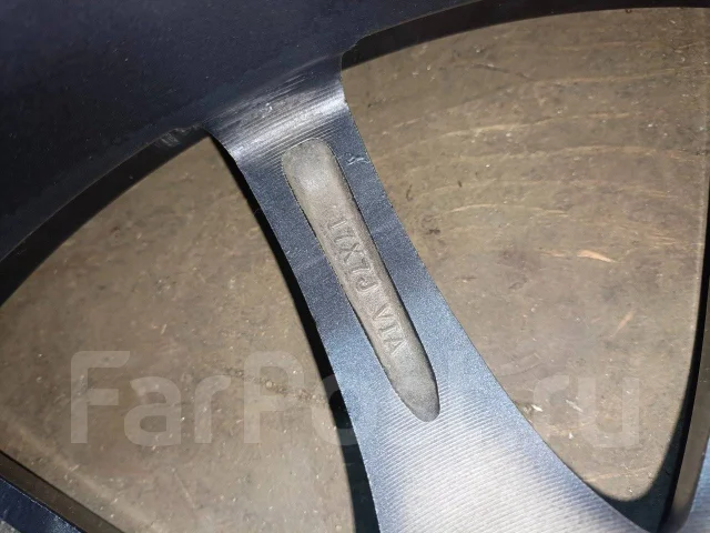 Weds Velva Charge. 7.0x17", 5x114.3, ET48 ����