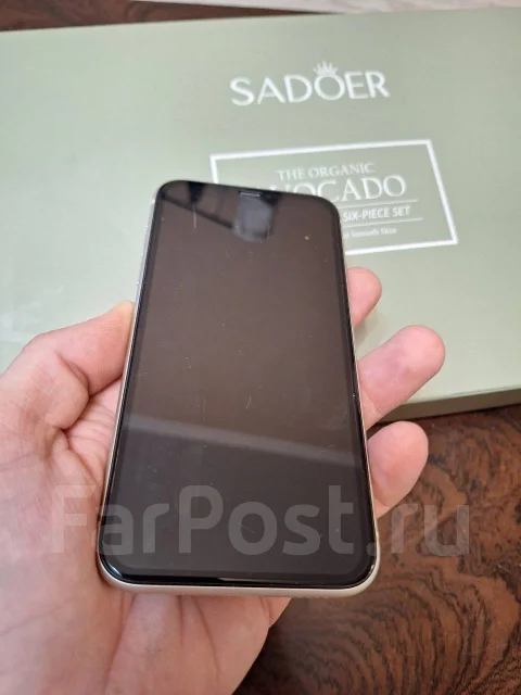 Apple iPhone 11. �/�, 64 ��, �����, 3G, 4G LTE, 5G, ����������, NFC ����