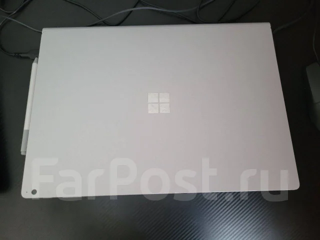 Microsoft Surface Book. 15", 1,9����, ��� 16 ��, ���� 256���, WiFi: 1, Bluetooth: 1 ����