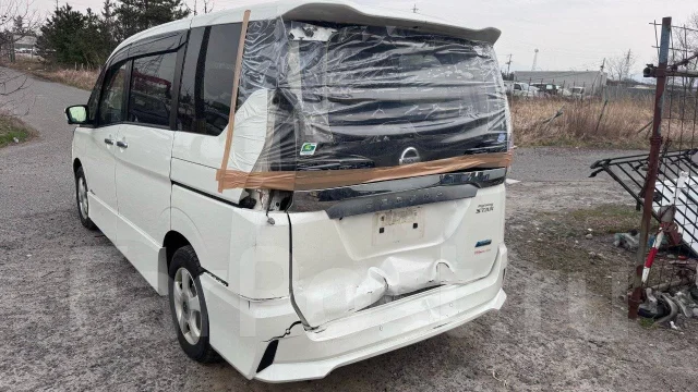 Nissan Serena. GFNC27, MR20DD ����