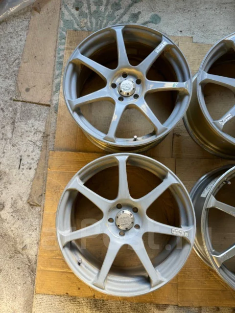 AVS Model T7. 7.5x17", 5x100, ET50, �� 71���. ����
