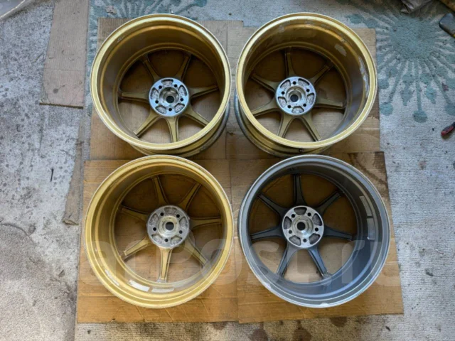 AVS Model T7. 7.5x17", 5x100, ET50, �� 71���. ����