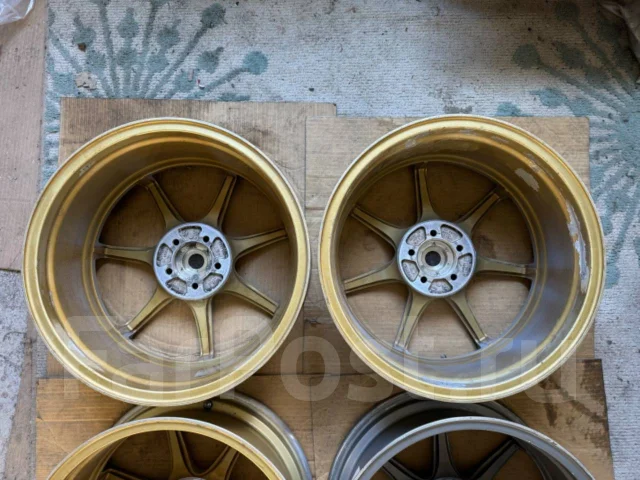 AVS Model T7. 7.5x17", 5x100, ET50, �� 71���. ����