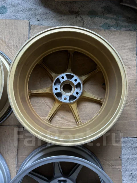AVS Model 7. 7.0x17", 5x114.3, ET45, �� 72���. ����