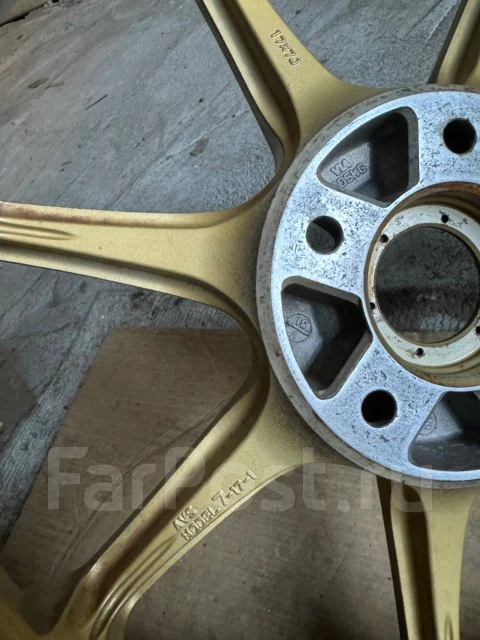 AVS Model 7. 7.0x17", 5x114.3, ET45, �� 72���. ����