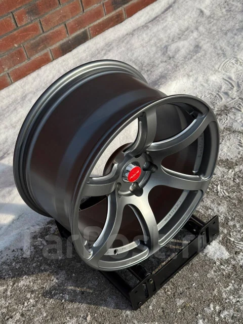 RAYS Gram Lights 57C6. 9.5x18", 5x114.3, ET15, �� 73,1���. ����