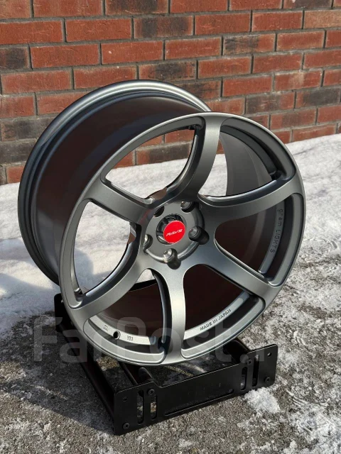 RAYS Gram Lights 57C6. 9.5x18", 5x114.3, ET15, �� 73,1���. ����