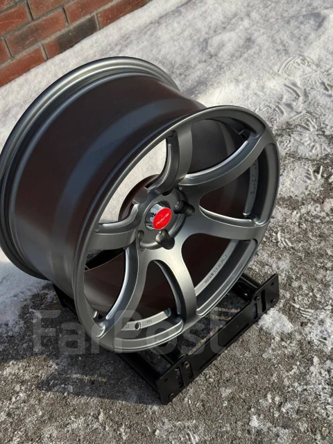 RAYS Gram Lights 57C6. 9.5x18", 5x114.3, ET15, �� 73,1���. ����