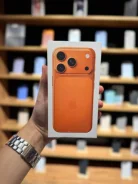 Apple iPhone 17 Pro Max. �����, 1 ��, ���������, 4G LTE, eSIM ����