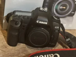 Canon EOS 5D Mark II ����