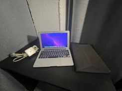 Apple MacBook Air 13 2015 Early. 11.6", 2,7����, ��� 4 ��, ���� 128���, WiFi: 1, Bluetooth: 1, ����������� �� 12��. ����