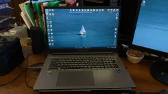 Thunderobot. 17.3", 2����, ��� 16 ��, ���� 512���, WiFi: 1, Bluetooth: 1, ����������� �� 10��. ����
