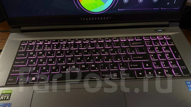 Thunderobot. 17.3", 2����, ��� 16 ��, ���� 512���, WiFi: 1, Bluetooth: 1, ����������� �� 10��. ����