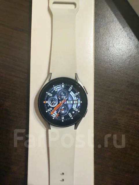 Samsung Galaxy Watch4 ����