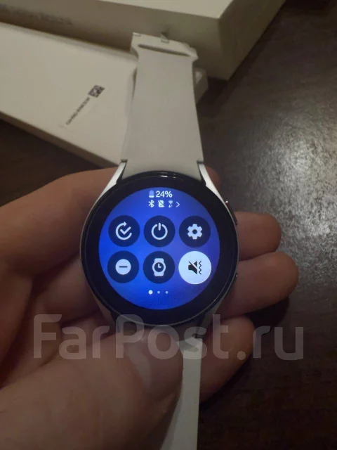 Samsung Galaxy Watch4 ����
