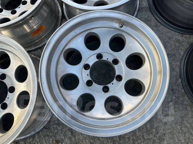 Mickey Thompson. 8.0x16", 6x139.7, ET-20 ����
