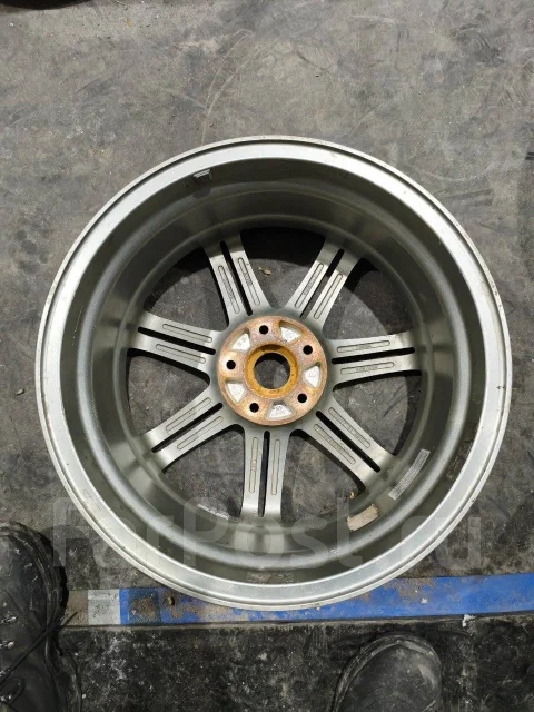 Bridgestone BEO. 7.5x18", 5x114.3, ET49 ����