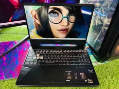 Asus. 15.6", 3,7����, ��� 16 ��, ���� 756���, WiFi: 1, Bluetooth: 1 ����