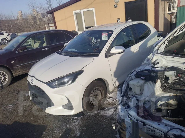Toyota Yaris. KSP210, 1KR ����