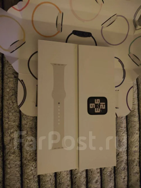Apple Watch SE. GPS, NFC ����