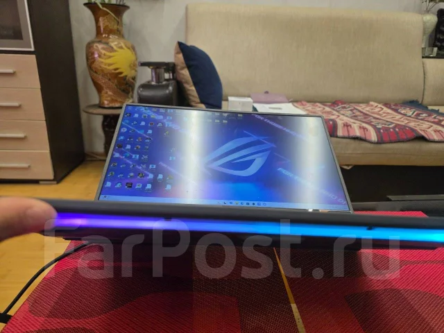 Asus ROG Strix. 17.3", ��� 16 ��, ���� 512���, WiFi: 1, Bluetooth: 1 ����