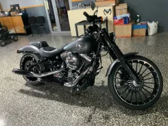 Harley-Davidson Breakout FXSB. 1 690����. ��., ��������, ���������, ��� ������� ����
