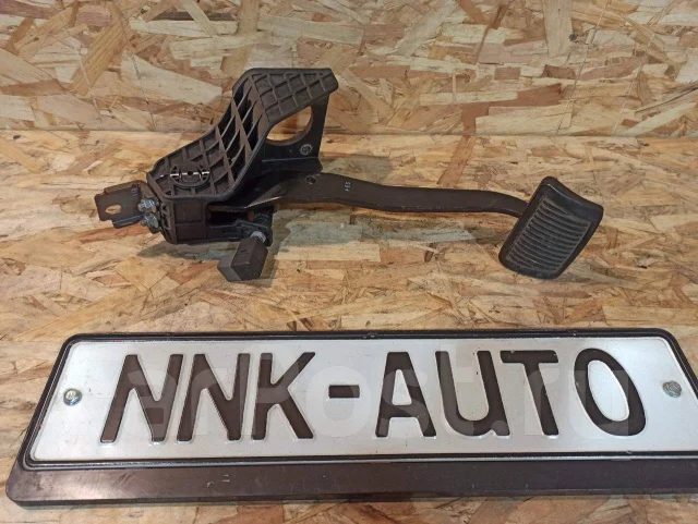 ������ ������� Kia Ceed 2007-2012 32800-1H200 ����