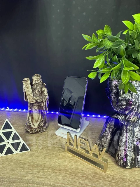 Apple iPhone 11. �/�, 128 ��. ��� ����� �� ������������ ����