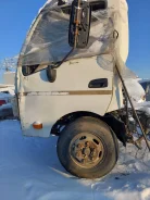 Hino 300 ����