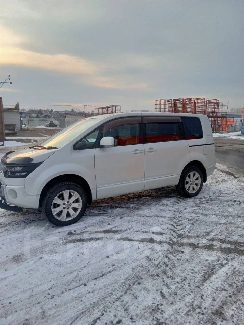 Mitsubishi Delica D:5. ��������, 4wd, 2.4 (170��.�.), ������, 125����. �� ����
