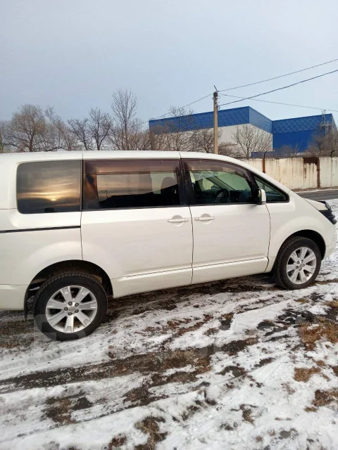 Mitsubishi Delica D:5. ��������, 4wd, 2.4 (170��.�.), ������, 125����. �� ����