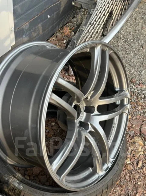AVS Model T5. 9.0/10.0x19", 5x114.3 ����