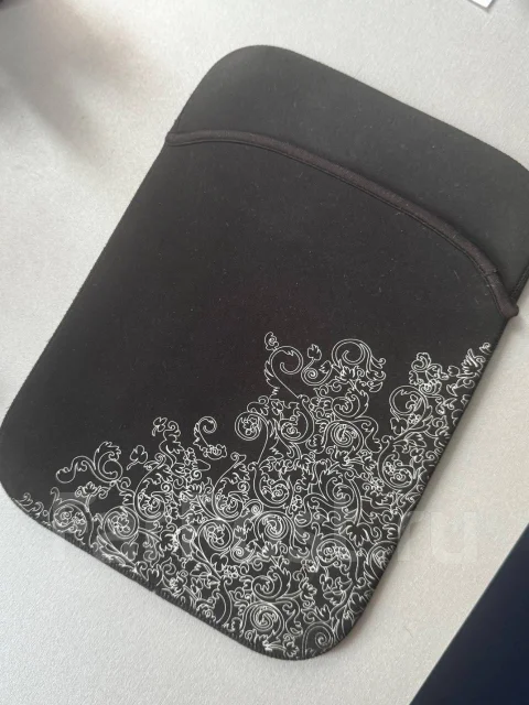 Acer Iconia Tab W510. 10.1", 1����, ��� 2048 ��, ���� 32���, WiFi: 1, Bluetooth: 1 ����