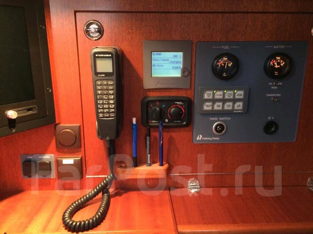 �������� ���� Hallberg-Rassy 372 (2010). ����� 11,35��., 2010 ���. ��� ����� �� �����-���������� ����