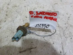 ������ ��������� ���� Renault Logan II (2012�2018) Renault 8200771472 8200771472 ����