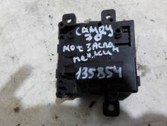 �������� �������� ����� Toyota Camry XV70 (2017�2021) [87106-48200] 8710648200 ����
