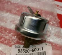������ �������� ����� Toyota LAND Cruiser 83520-60011 Nissan 83520-60011 8352060011 ����