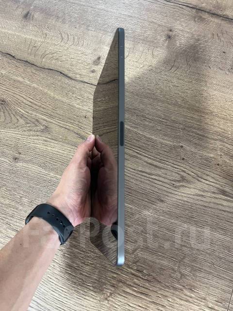Apple iPad Air 4. ������ 64 �� ����