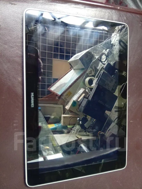 Huawei MediaPad 10 Link. ������ 8 �� ����