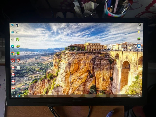 ViewSonic. 21.5", ���������� �� (LCD, LED, QLED) ����