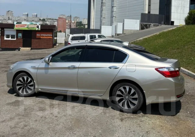 Honda Accord. ��� �������� ����