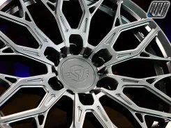 Showa Garage. 8.5x18", 6x139.7, ET20, �� 106,1���. ����