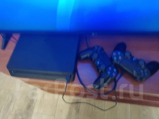 Sony PlayStation 4 ����