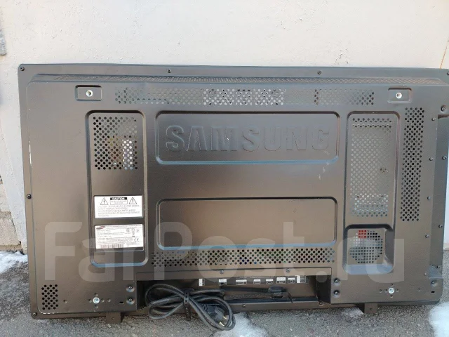 Samsung. 102", ���������� �� (LCD, LED, QLED) ����