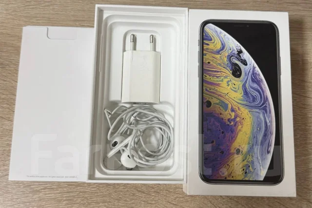 Apple iPhone Xs. �/�, 64 �� ����