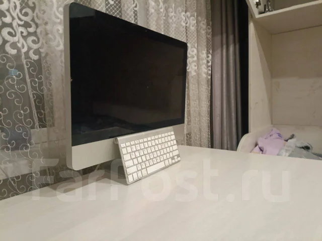 Apple. ����