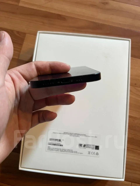 Apple iPhone 12. �/�, 256 ��, �����, 4G LTE ����