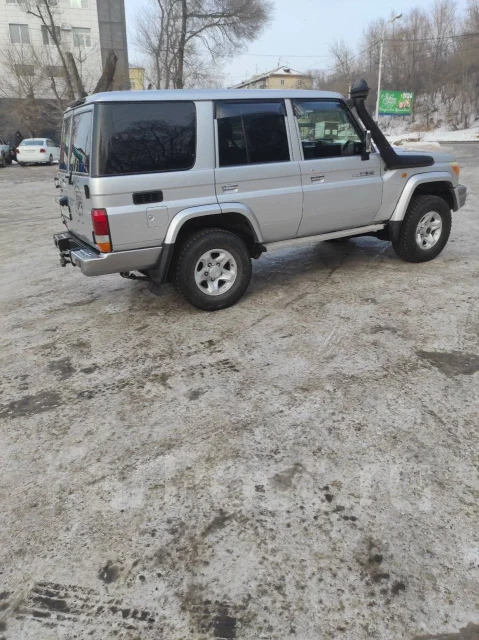 Toyota Land Cruiser. ��������, 4wd, 4.2 (130��.�.), ������, 180 000����. �� ����