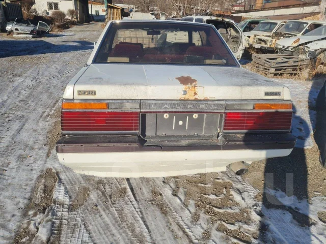 Nissan Laurel. HC32, RB20E ����