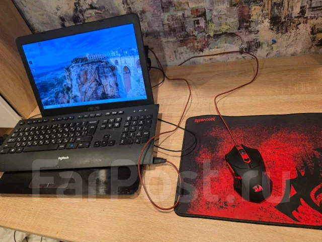 Asus X556. ��� 6 ��, ���� 1 000���, WiFi: 1, Bluetooth: 1 ����